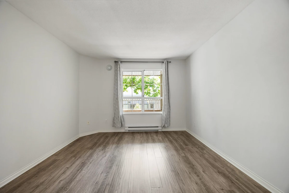 Entry Foyer Photo of 206 2990 Princess Crescent, Coquitlam, BC