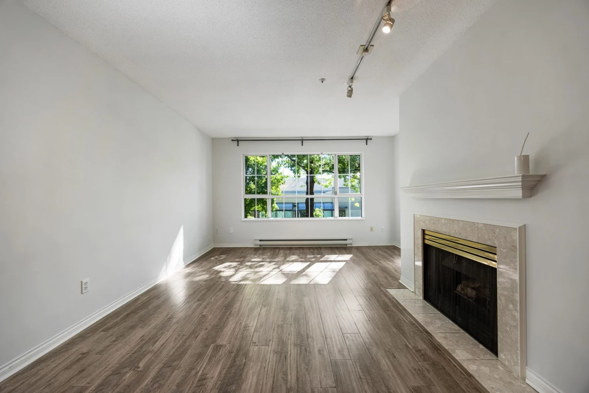 Guest Bathroom Photo of 206 2990 Princess Crescent, Coquitlam, BC