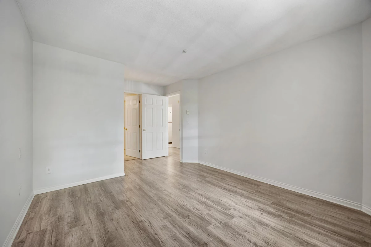 Hallway Photo of 206 2990 Princess Crescent, Coquitlam, BC