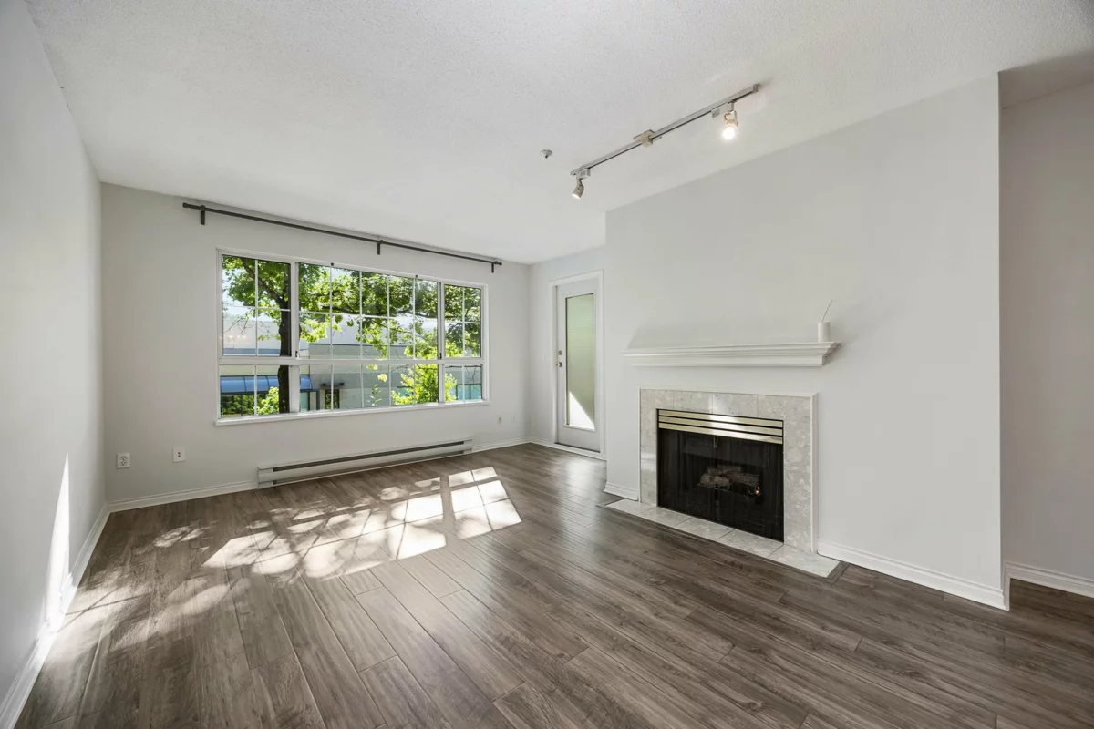 Primary Bathroom Photo of 206 2990 Princess Crescent, Coquitlam, BC