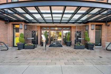 409 4550 Fraser Street, Vancouver, BC, Vancouver — Apartment/Condo for sale