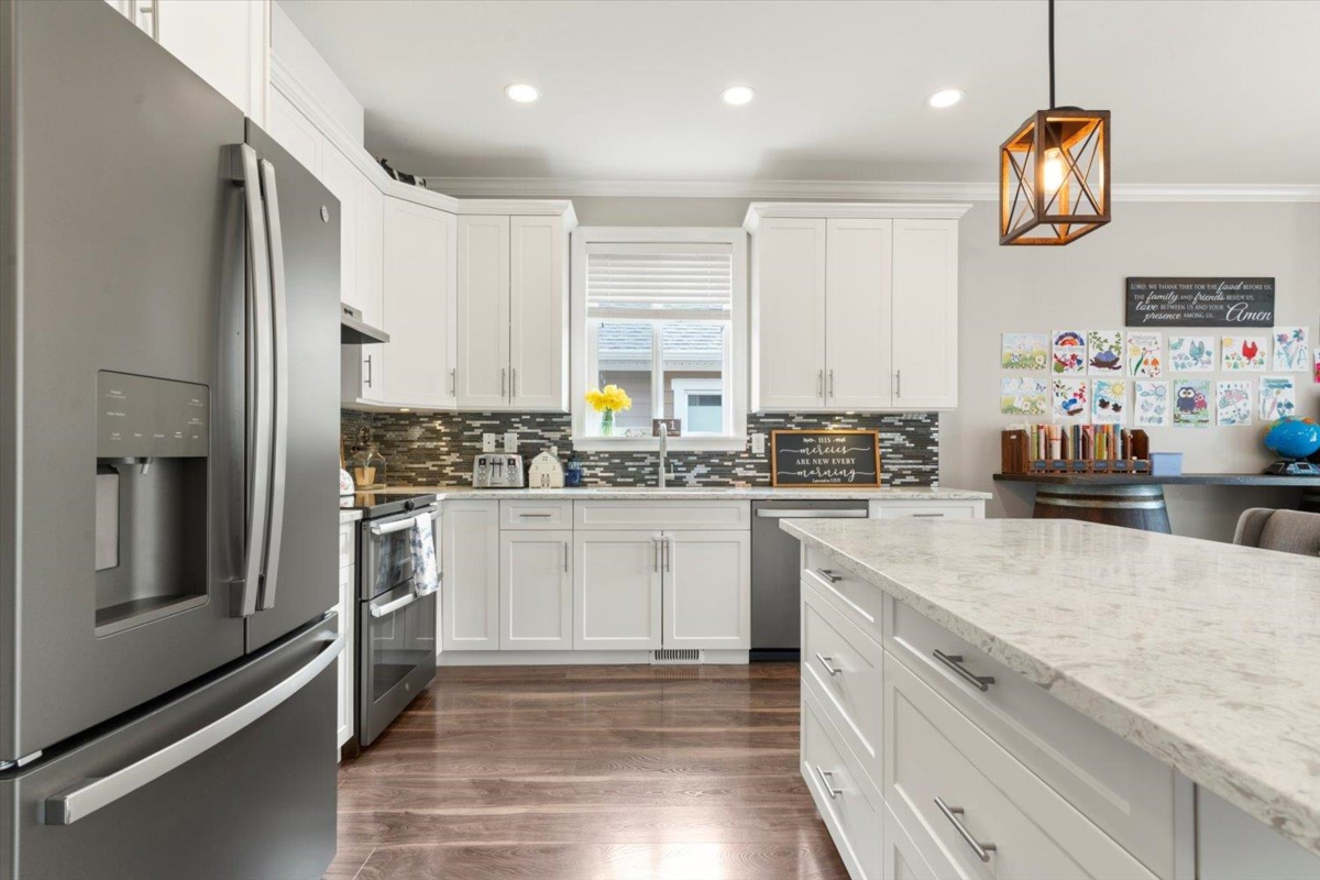 Kitchen Island Photo of 34 14550 Morris Valley Road, Harrison Mills, BC