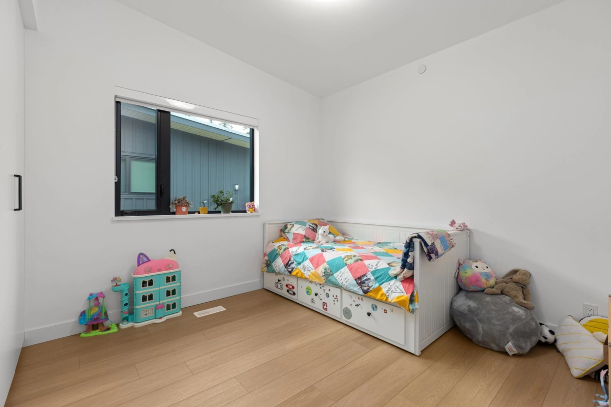 Bedroom 3 Photo of 44 4000 Sunstone Way, Pemberton, BC