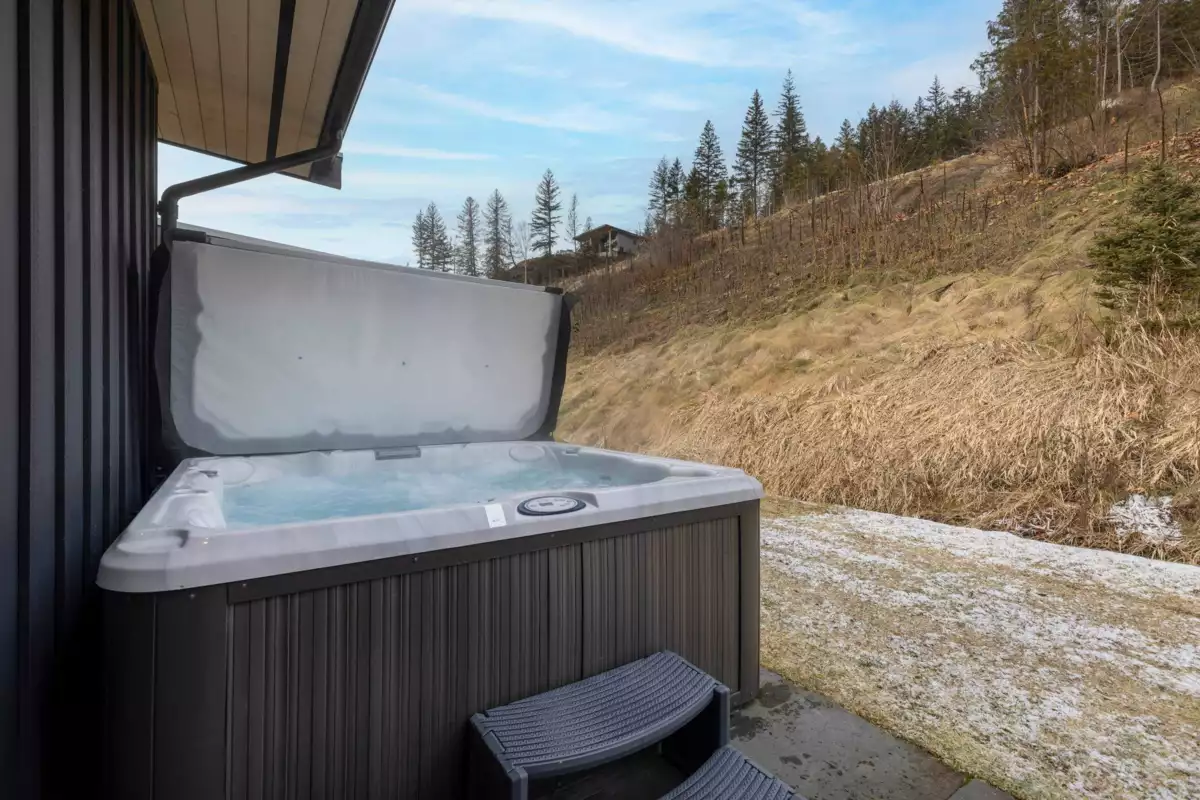 Mudroom Photo of 44 4000 Sunstone Way, Pemberton, BC