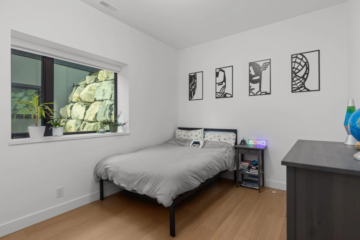 Walk-In Closet Photo of 44 4000 Sunstone Way, Pemberton, BC