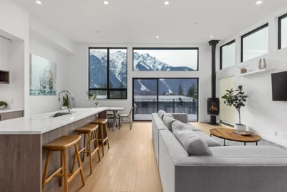 44 4000 Sunstone Way, Pemberton, BC, Pemberton — 3 bed half duplex for sale