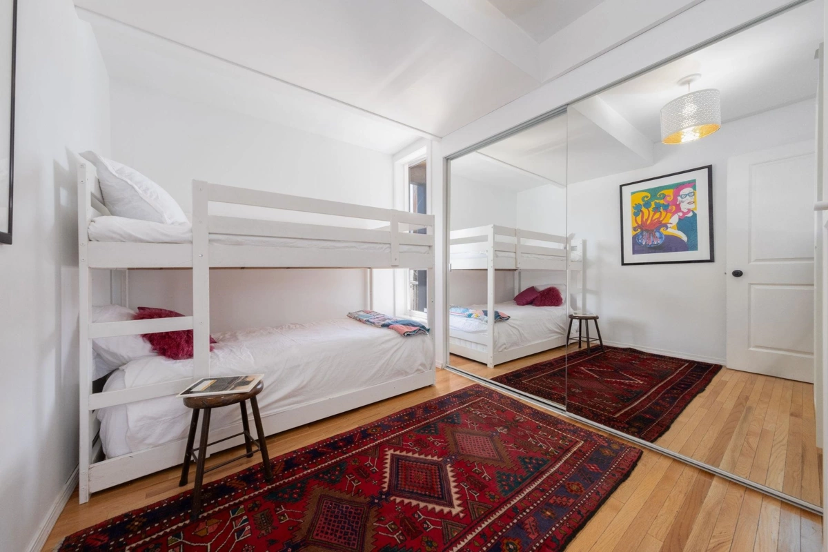 Bedroom 4 Photo of A27 415 W Esplanade Avenue, North Vancouver, BC