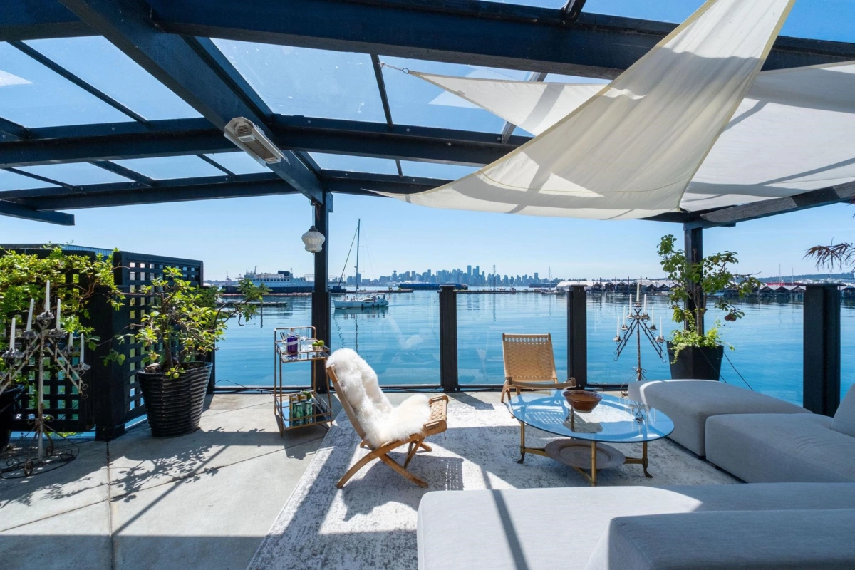 Staircase Photo of A27 415 W Esplanade Avenue, North Vancouver, BC