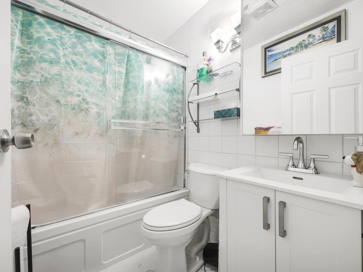 Walk-In Closet Photo of 13229 87b Avenue, Surrey, BC