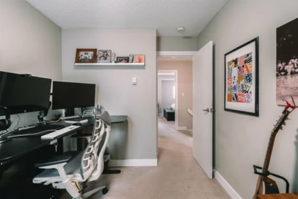Hot Tub / Spa Photo of 19 230 W 14th Street, North Vancouver, BC