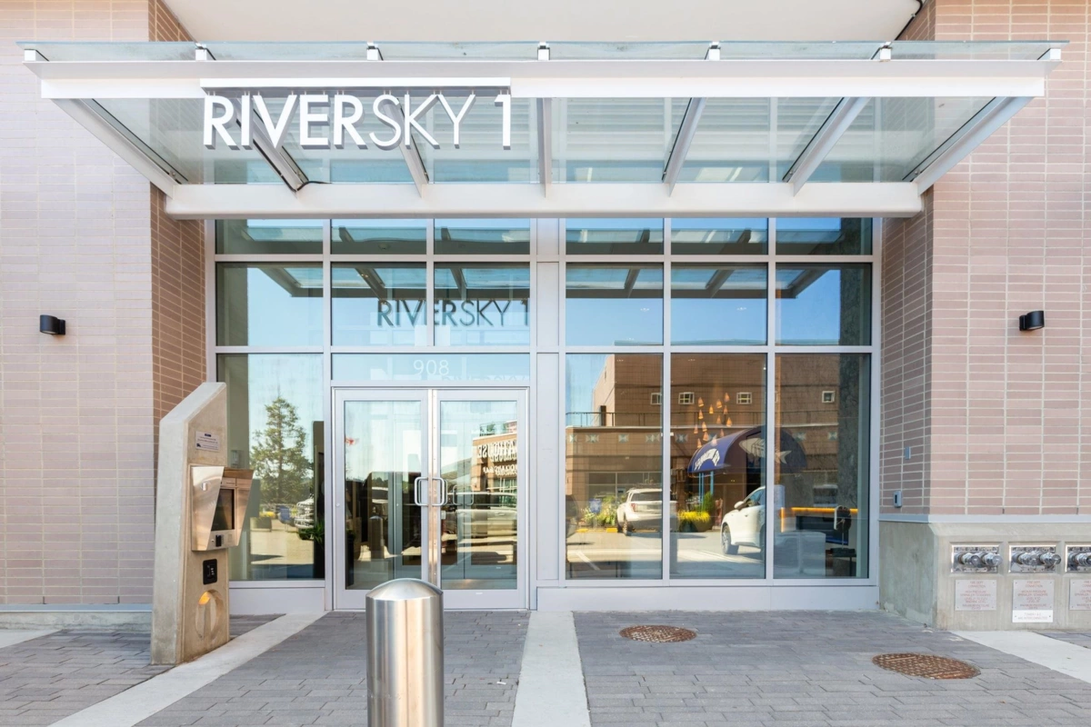 Backyard Photo of 2607 908 Quayside Drive, New Westminster, BC