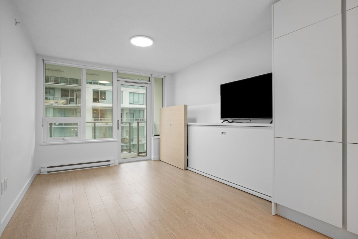 Dining Area Photo of 2607 908 Quayside Drive, New Westminster, BC