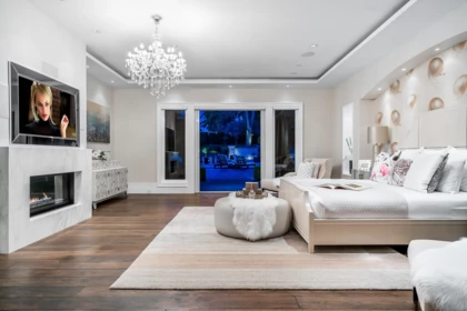 Basement Recreation Room Photo of 13283 56 Avenue, Surrey, BC