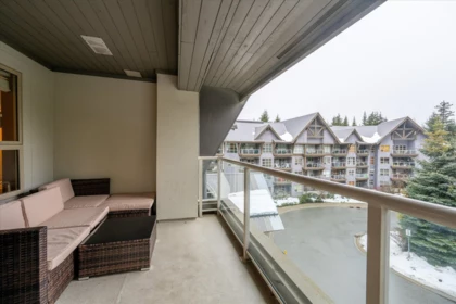442 4800 Spearhead Drive, Whistler, BC, Whistler — Apartment/Condo for sale