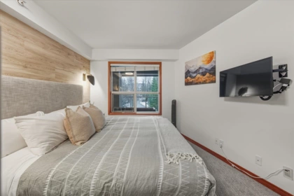 Guest Bathroom Photo of 442 4800 Spearhead Drive, Whistler, BC