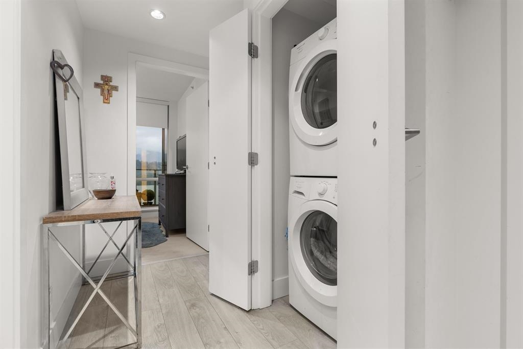 Pantry Photo of 1909 1550 Fern Street, Vancouver, BC