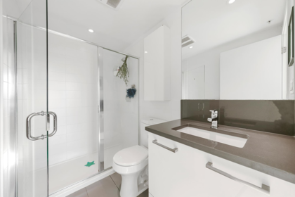 Loft / Bonus Room Photo of 302 933 E Hastings Street, Vancouver, BC