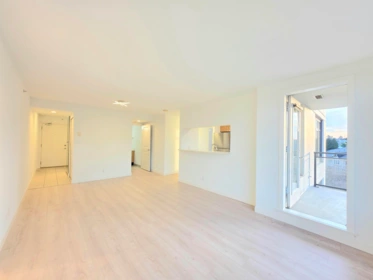 602 3660 Vanness Avenue, Vancouver, BC, Vancouver — Apartment/Condo for sale