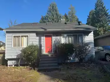 929 Sixth Street, New Westminster, BC, New Westminster — Single Family Residence for sale