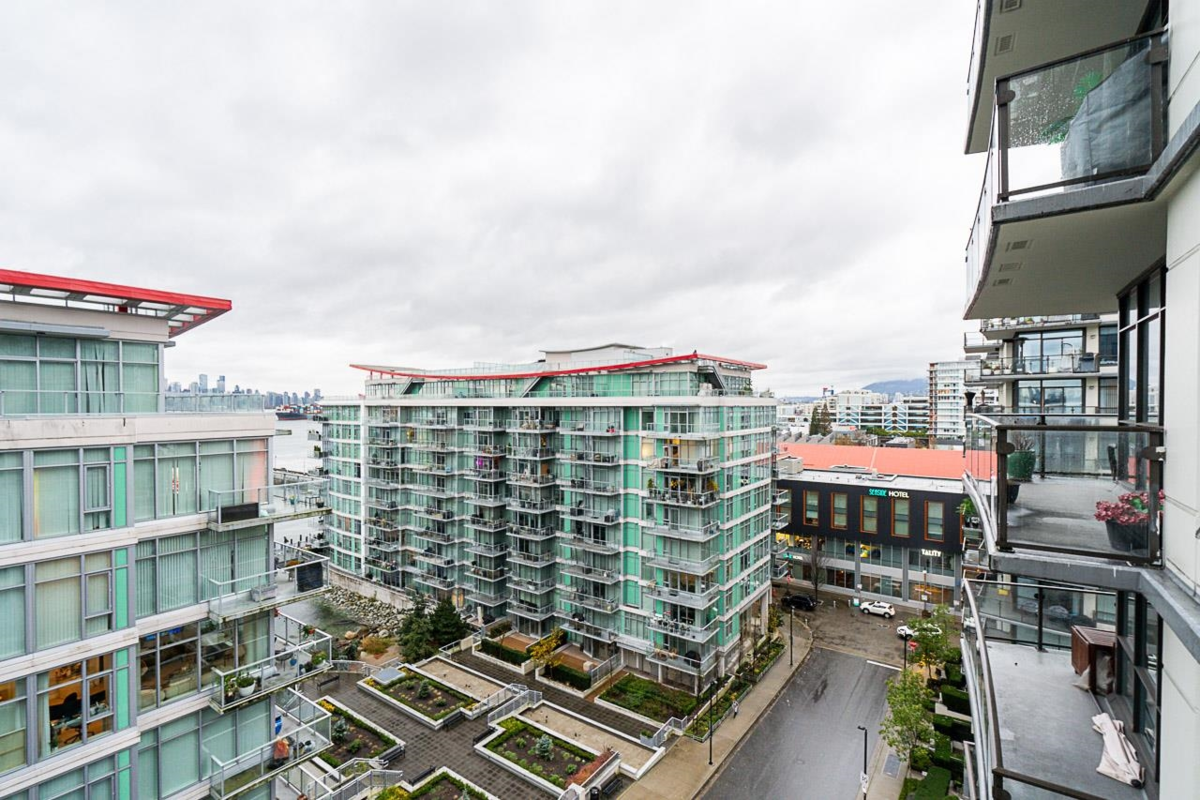 Office / Den Photo of 905 172 Victory Ship Way, North Vancouver, BC