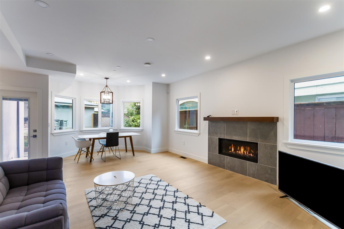 Breakfast Nook Photo of 4085 SW Marine Drive, Vancouver, BC