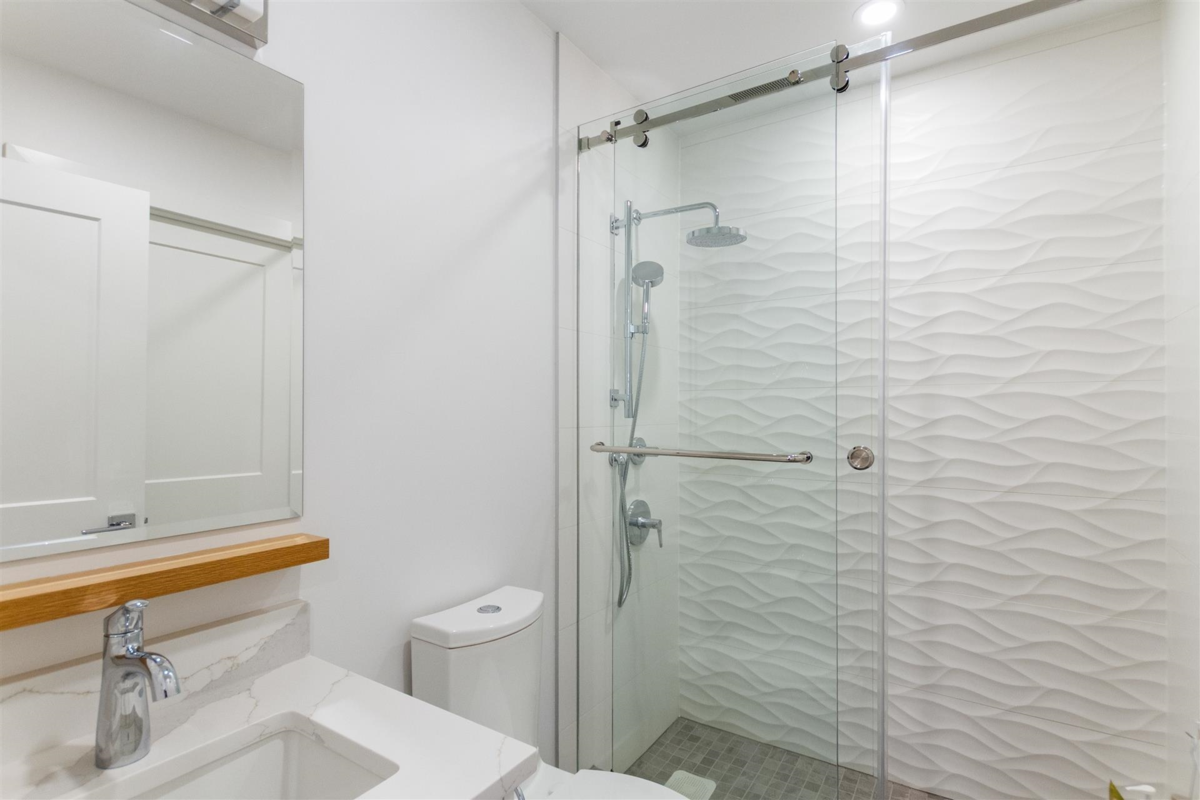 Hallway Photo of 4085 SW Marine Drive, Vancouver, BC