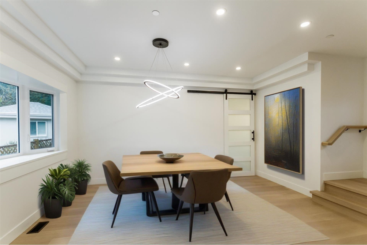 Kitchen Island Photo of 4085 SW Marine Drive, Vancouver, BC