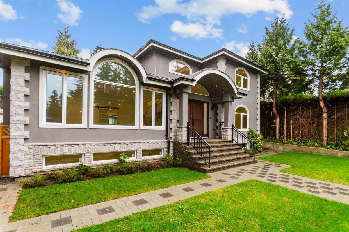 Staircase Photo of 4085 SW Marine Drive, Vancouver, BC