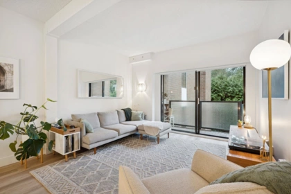 304 1535 Nelson Street, Vancouver, BC, Vancouver — Apartment/Condo for sale