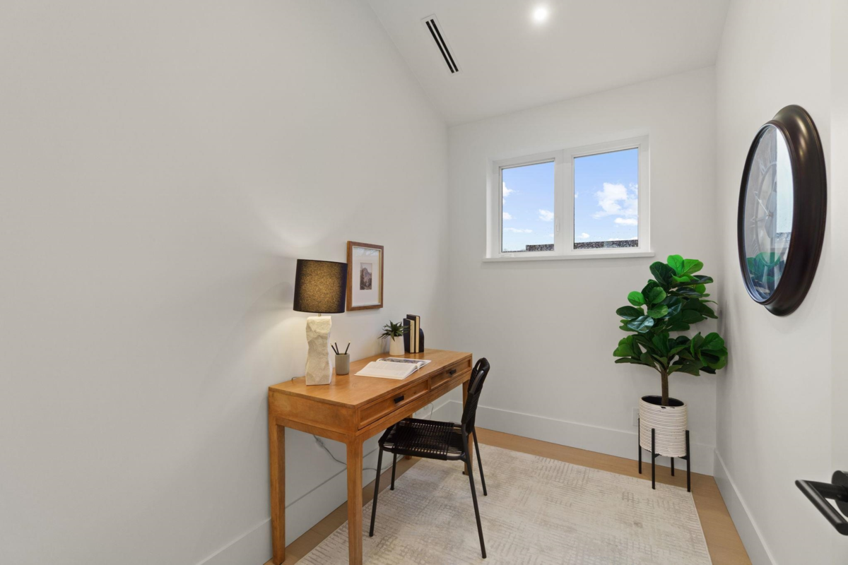 Bedroom 3 Photo of 2 1945 E 13th Avenue, Vancouver, BC