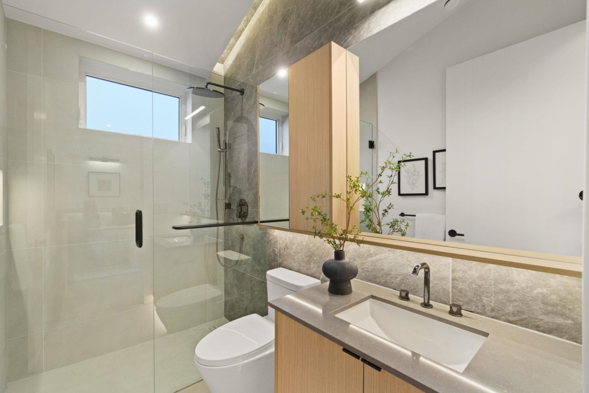 Walk-In Closet Photo of 2 1945 E 13th Avenue, Vancouver, BC