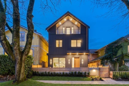 2 1945 E 13th Avenue, Vancouver, BC, Grandview Woodland — 3 bed half duplex for sale