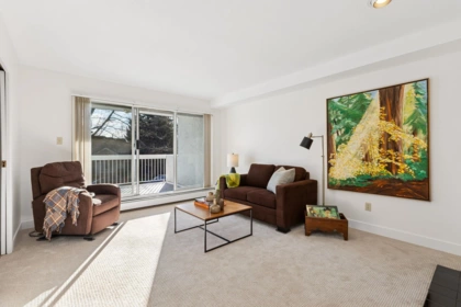 232 E 11th Street, North Vancouver, BC