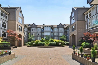 204 20200 56 Avenue, Langley, BC, Langley City — 2 bed apartment/condo for sale