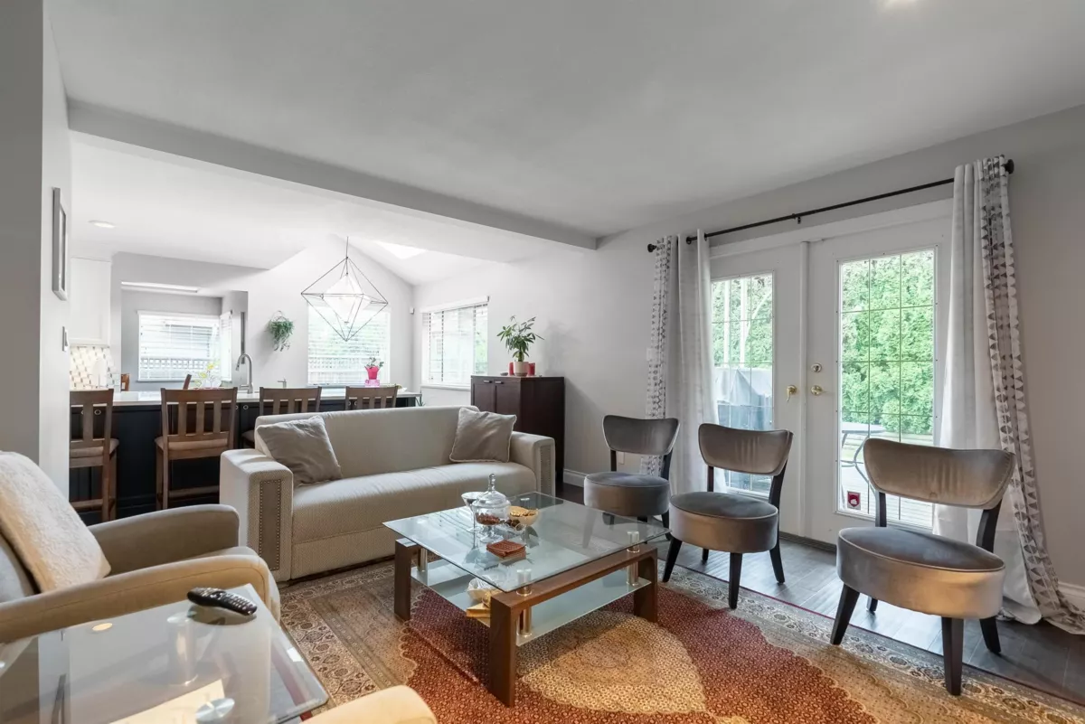 Breakfast Nook Photo of 2634 Homesteader Way, Port Coquitlam, BC