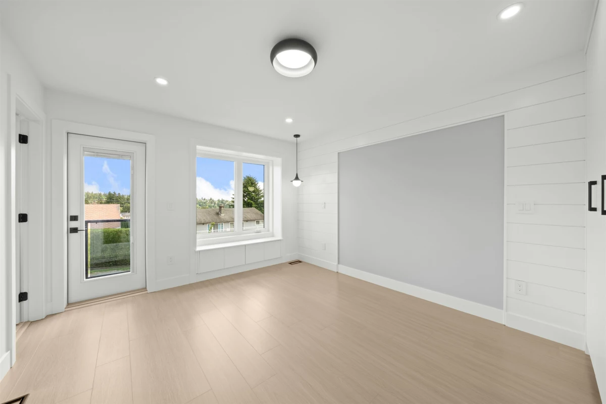 Basement Recreation Room Photo of 2 314 Nelson Street, Coquitlam, BC