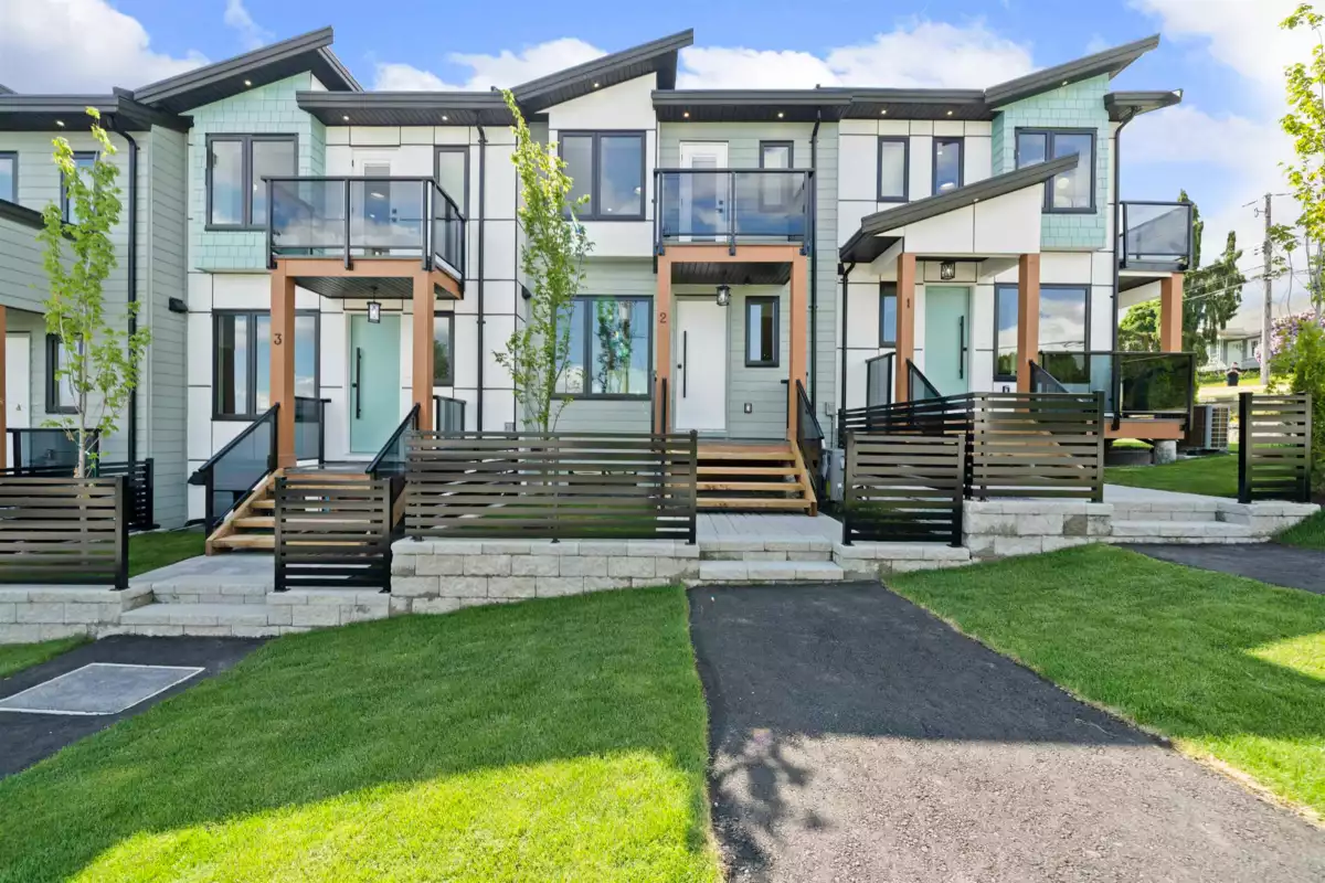 Staircase Photo of 2 314 Nelson Street, Coquitlam, BC