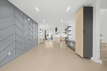 2 314 Nelson Street, Coquitlam, BC