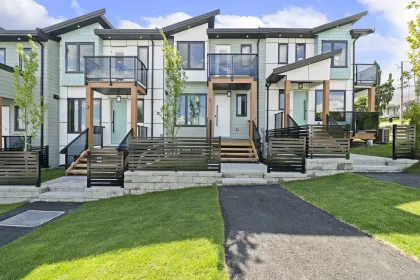 Staircase Photo of 2 314 Nelson Street, Coquitlam, BC