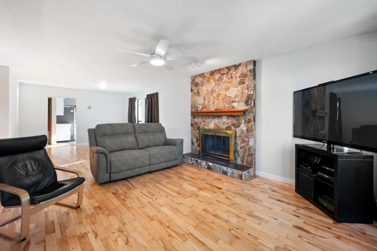 Kitchen Photo of 6640 133 Street, Surrey, BC