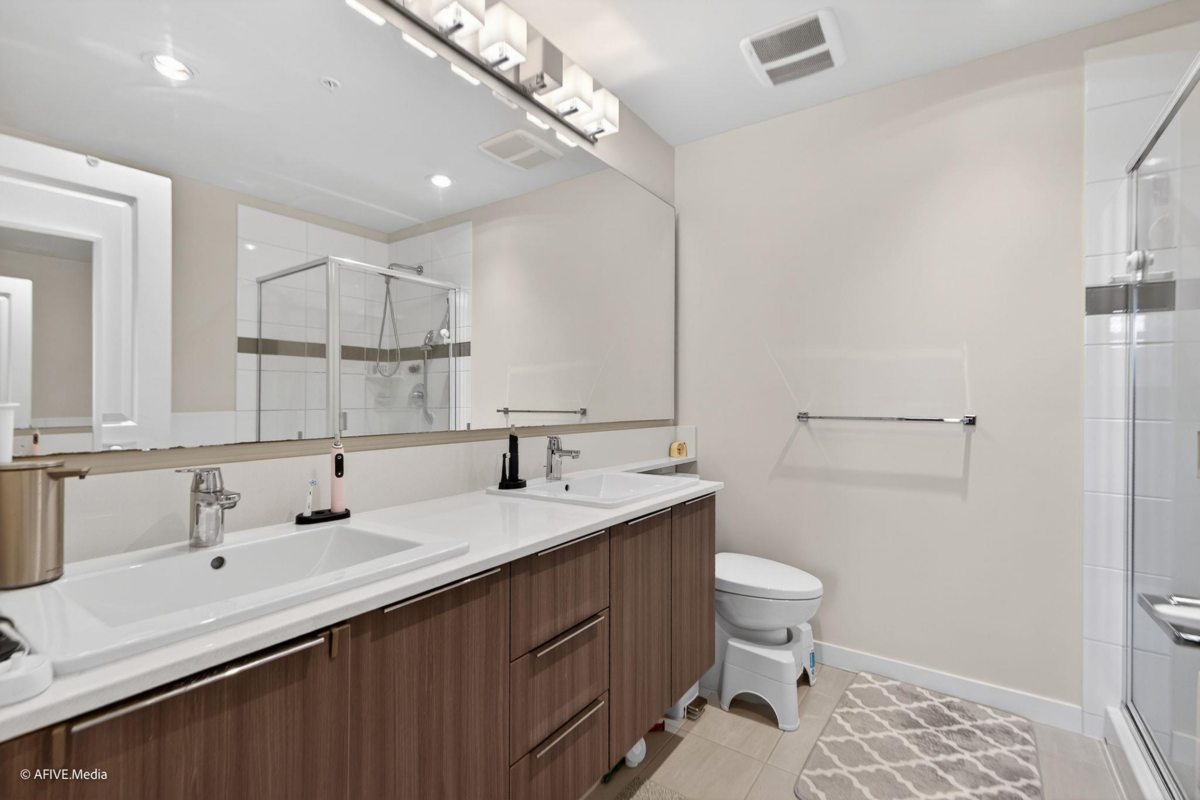 Entry Foyer Photo of 308 1151 Windsor Mews, Coquitlam, BC