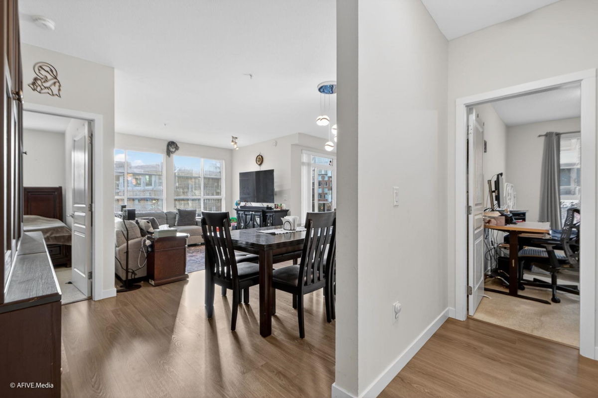 Kitchen Island Photo of 308 1151 Windsor Mews, Coquitlam, BC