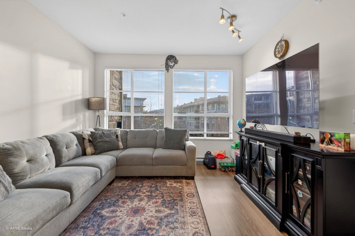 Primary Bathroom Photo of 308 1151 Windsor Mews, Coquitlam, BC