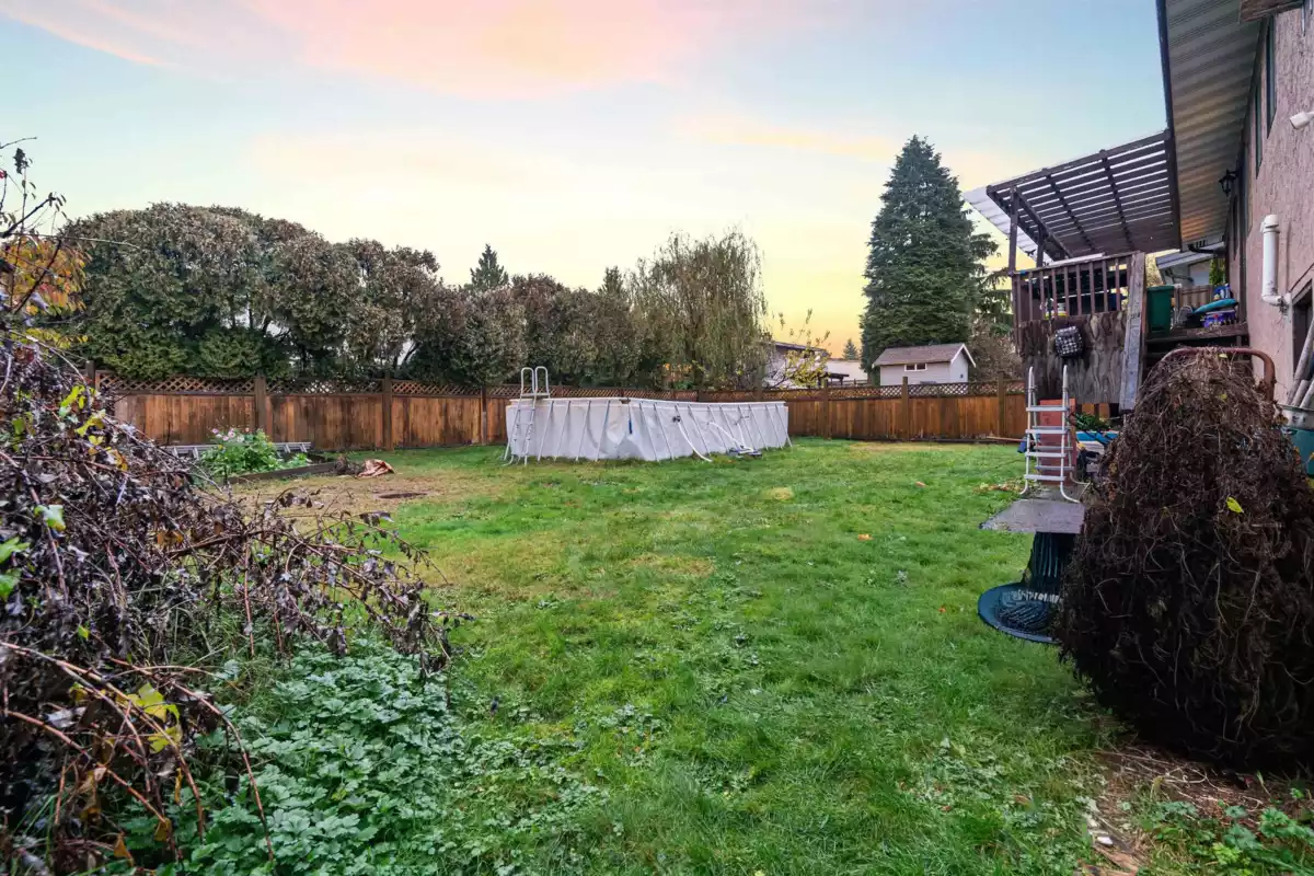 Garden / Landscaping Photo of 31911 Starling Avenue, Mission, BC