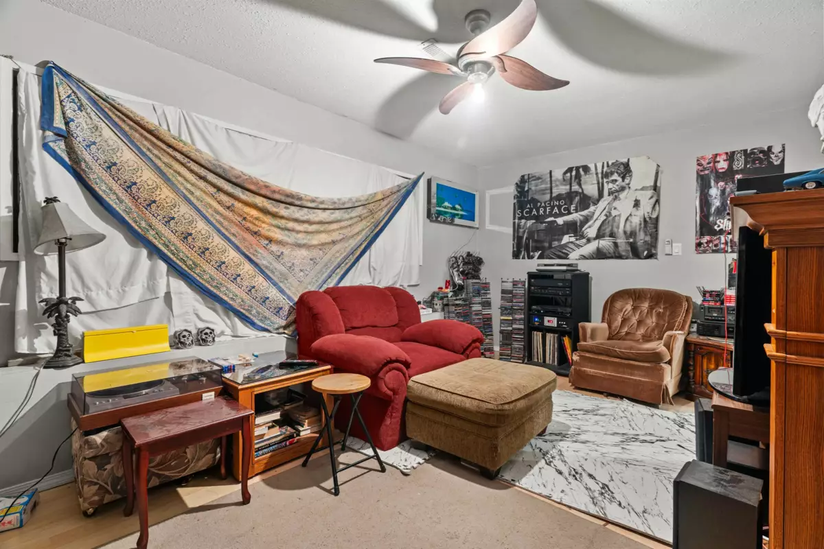 Hallway Photo of 31911 Starling Avenue, Mission, BC