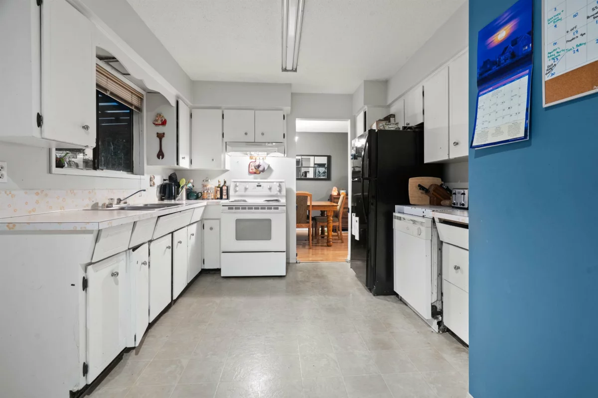 Primary Bedroom Photo of 31911 Starling Avenue, Mission, BC