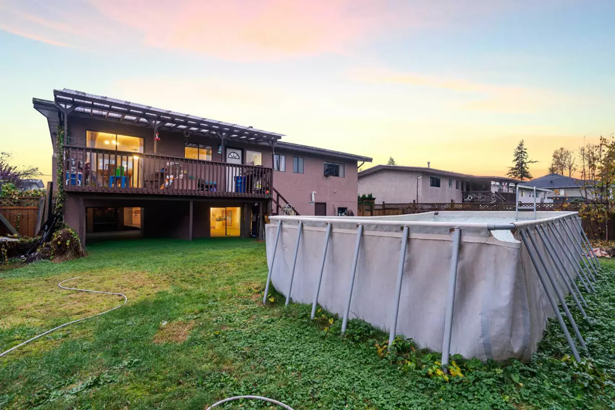 Swimming Pool Photo of 31911 Starling Avenue, Mission, BC
