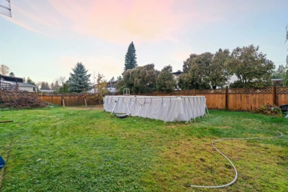 Backyard Photo of 31911 Starling Avenue, Mission, BC