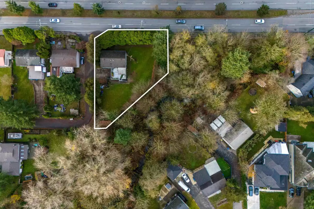 Family Room Photo of 14908 88 Avenue, Surrey, BC