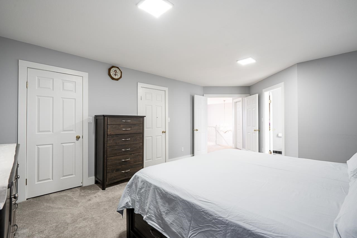 Basement Recreation Room Photo of 6655 123a Street, Surrey, BC